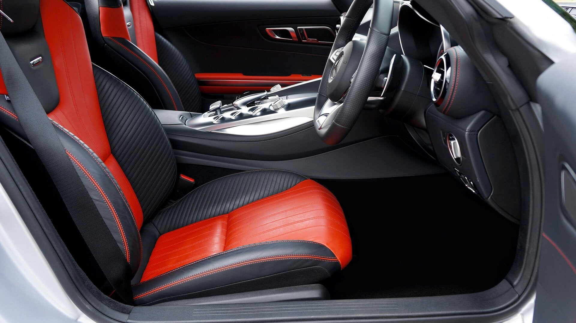 Interieur reiniging van een auto